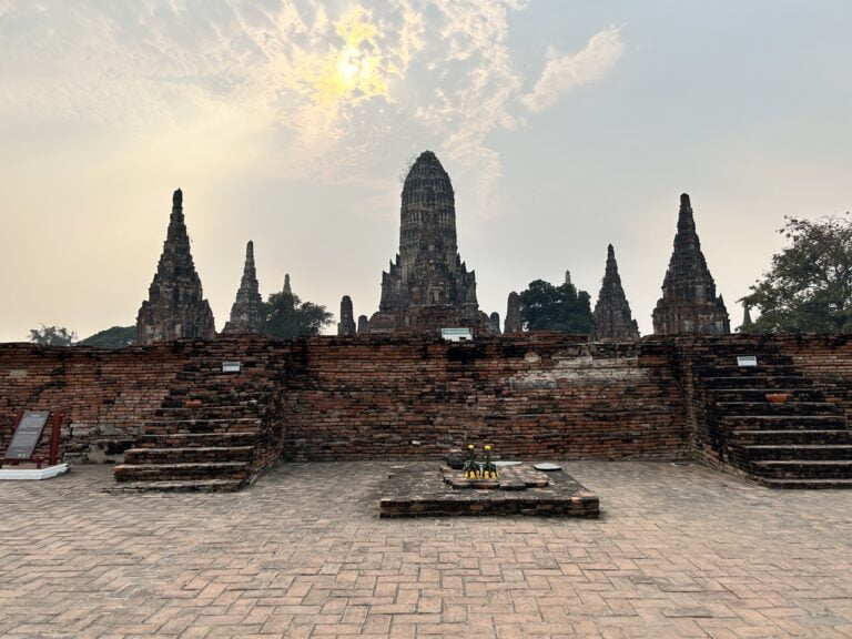 ciekawe miejsca w Ayutthaya legendarna świątynia